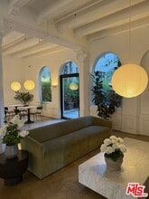 Building Photo - 5217 Hollywood Blvd