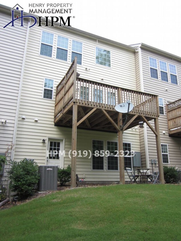 Building Photo - 8613 Macedonia Lake Dr