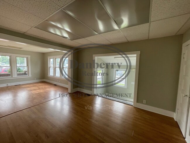 Building Photo - 931 Tiffin Ave