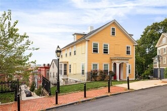 Building Photo - 34 Congdon St