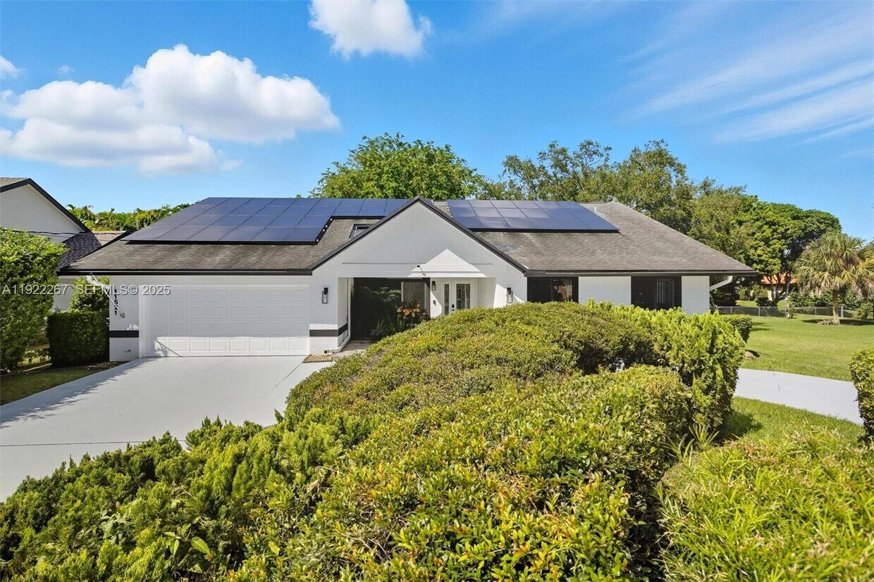 Foto principal - 11521 NW 23rd St