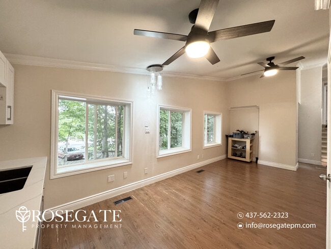 Building Photo - Modern 2-Bedroom Main Level Apartment with Backyard – Mississauga