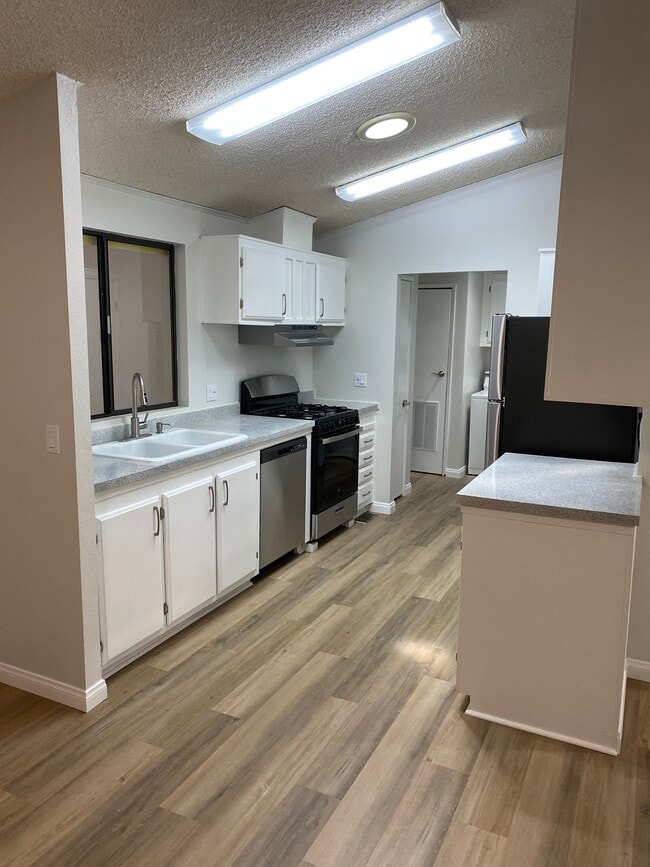 Building Photo - 73240 Adobe Springs Dr