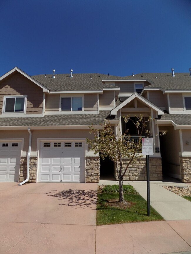Building Photo - 3945 Landings Dr