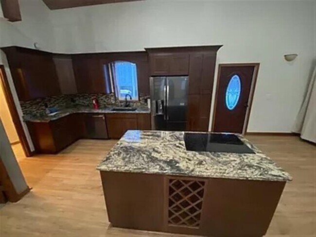 Building Photo - excellent home