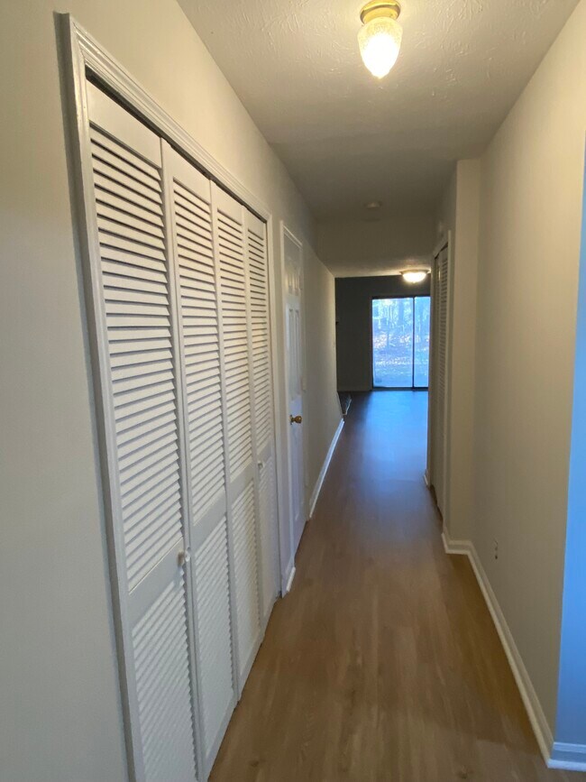 Foto del edificio - 2506 Hidden Cove Ct
