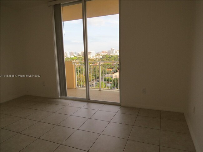 Foto del edificio - 215 SW 42nd Ave