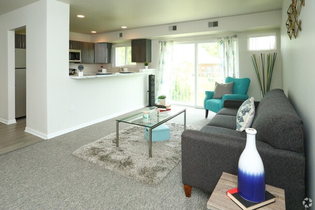 Callery Living Room - Eastern Lofts Apartment Homes