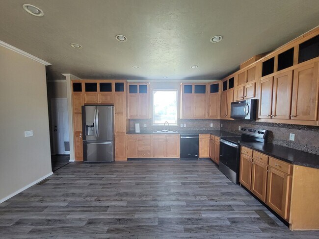 Foto del edificio - Horse-Friendly Burbank Home with Fenced Ya...