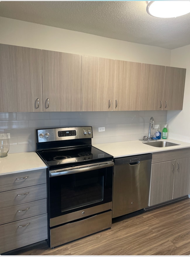 Building Photo - 1122 N Dearborn St