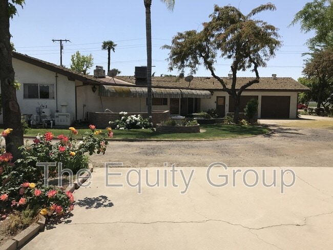 Building Photo - 5342 Avenue 280