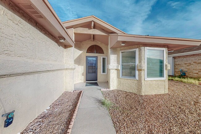 Foto del edificio - Charming 3 bedroom 2 bath home in Northeas...