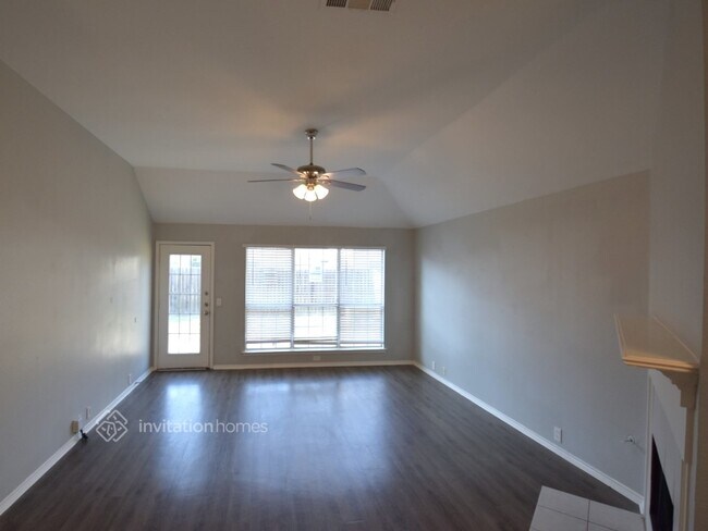 Building Photo - 4737 Park Downs Dr