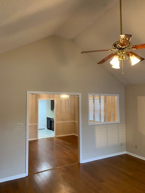 Foto del edificio - 1769 Wayland Park Dr