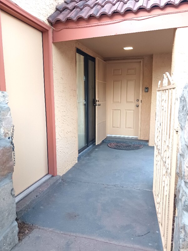 Foto del edificio - 3272 Solarridge St