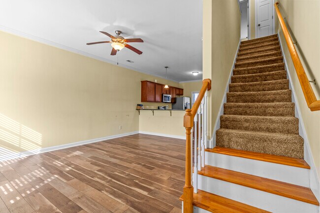 Foto del edificio - 313 Burley Dr