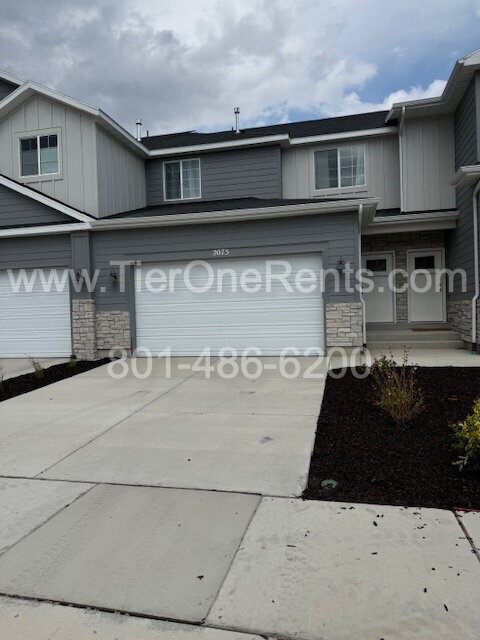 Building Photo - 2075 E Canyonlands Ln