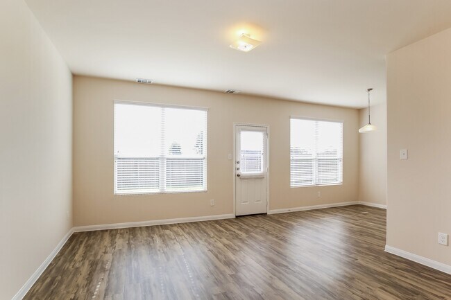 Building Photo - 9622 Franconia Dr