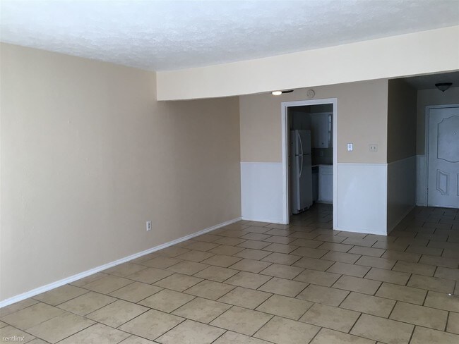 Building Photo - 3 br, 2 bath House - 1910 Kingswood Ct