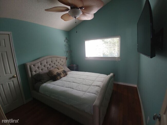 Foto del edificio - 3 br, 2.5 bath House - 3209 Golden Grove