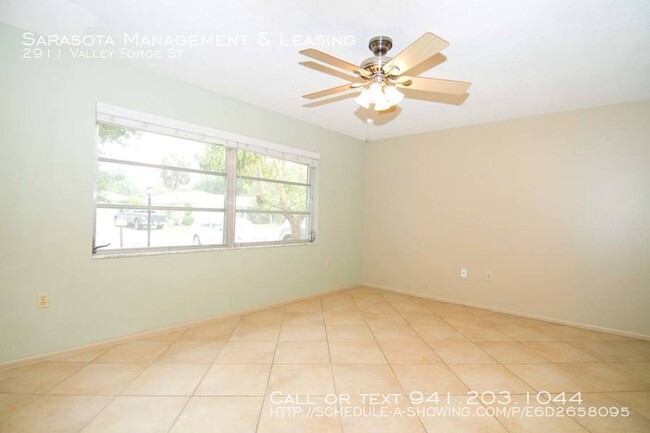 Building Photo - 2 Bedroom 2 Bath Home in Gulf Gate