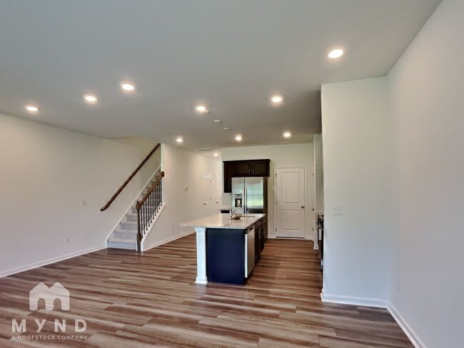 Building Photo - 1111 Weavers Trce Dr