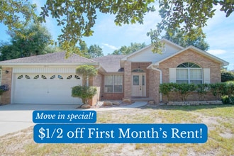 Building Photo - 5947 Grandview Dr Building Photo - 5947 Grandview Dr