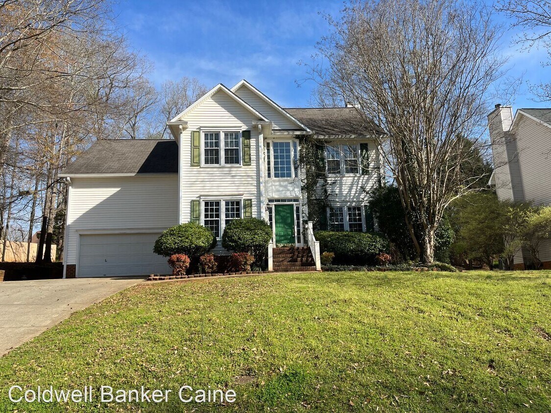 Primary Photo - 4 br, 2.5 bath House - 18 Summer Glen Drive