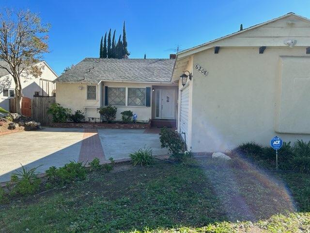 Primary Photo - 6208 Enfield Ave