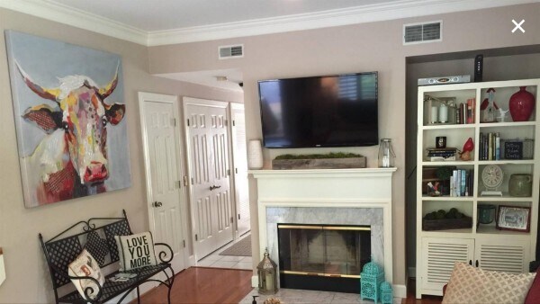 Foto del edificio - 3385 Golf Club Ln
