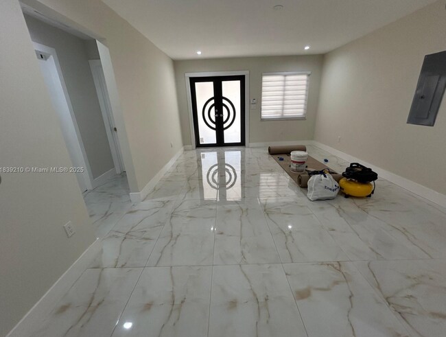 Foto del edificio - 4285 SW 7th St