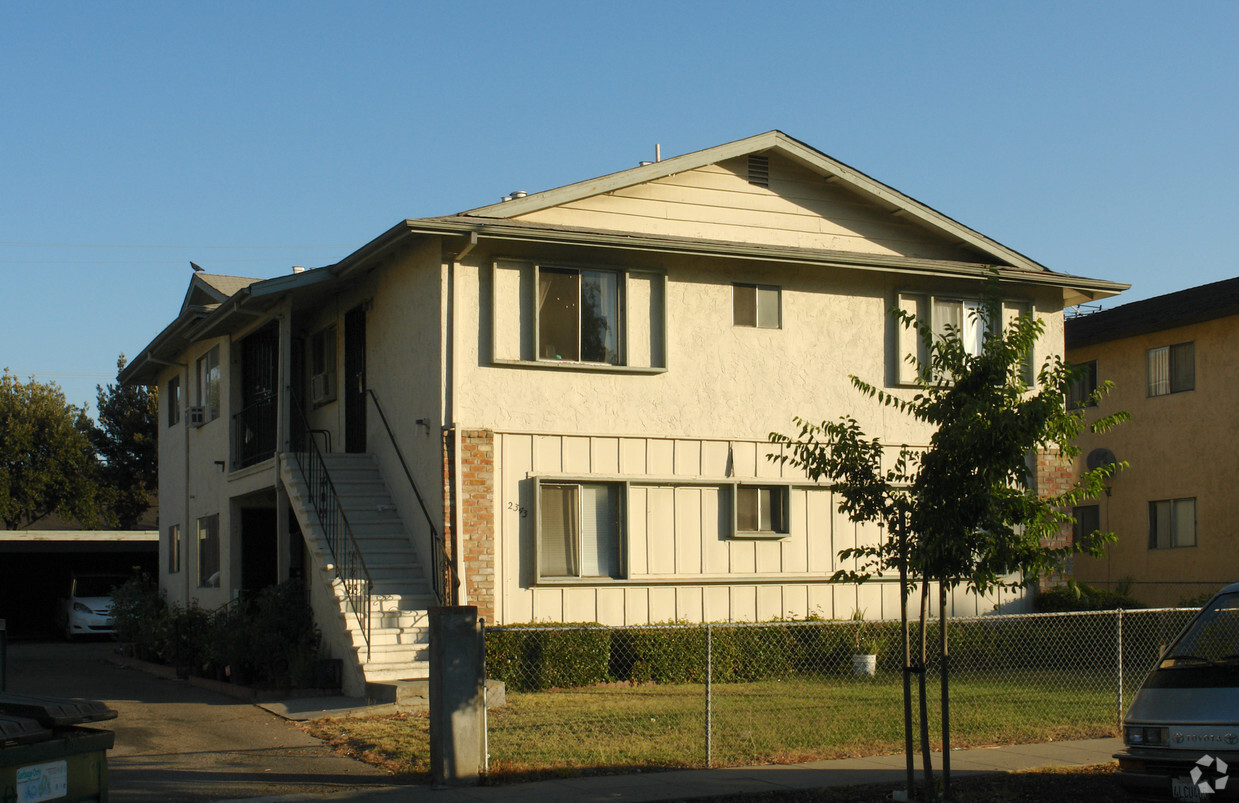 Primary Photo - 2343 Mammoth Drive