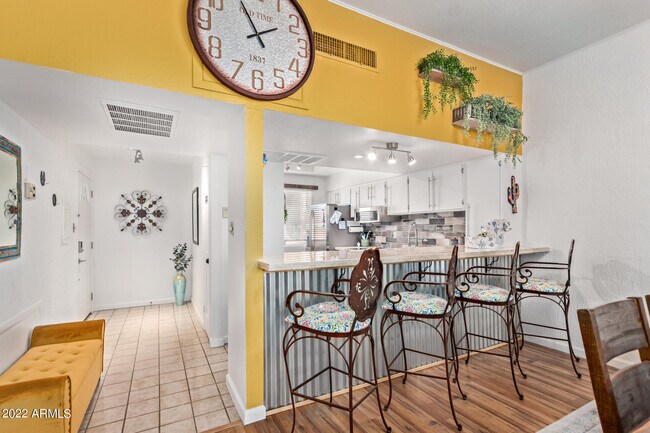 Foto del edificio - 3313 N 68th St