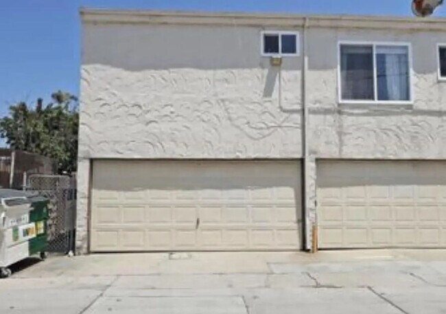 Building Photo - North Park Condo Steps to Adams Ave Normal Heights!