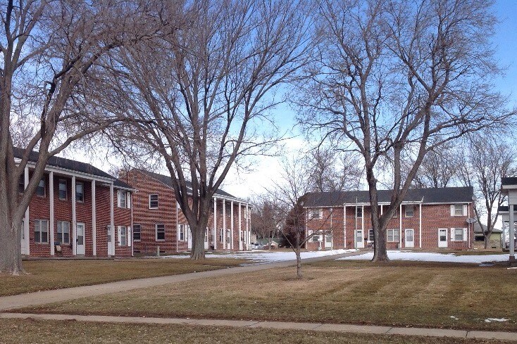 Quiet neighborhood - 522 W 12th St