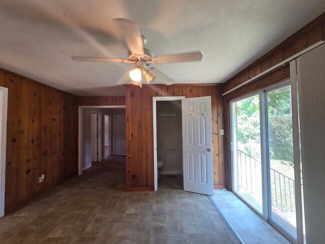 Building Photo - 5206 Shagbark Rd