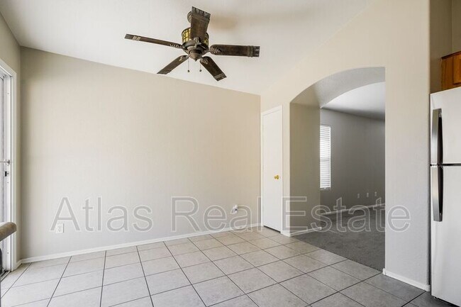 Foto del edificio - 15330 W Watson Ln