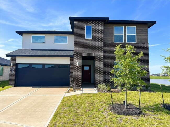 Building Photo - 29402 Ella Larchmont Ct