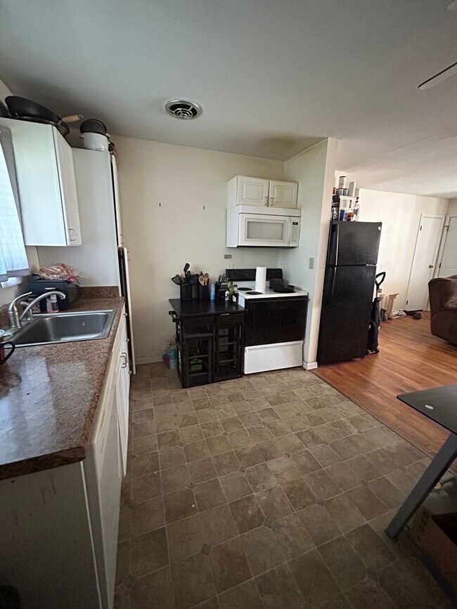 Foto del edificio - 2 Bedroom, 1 Bath Duplex