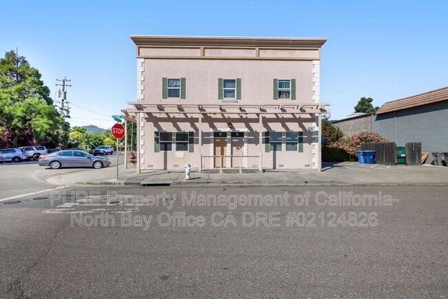 Foto del edificio - 154 Railroad Ave