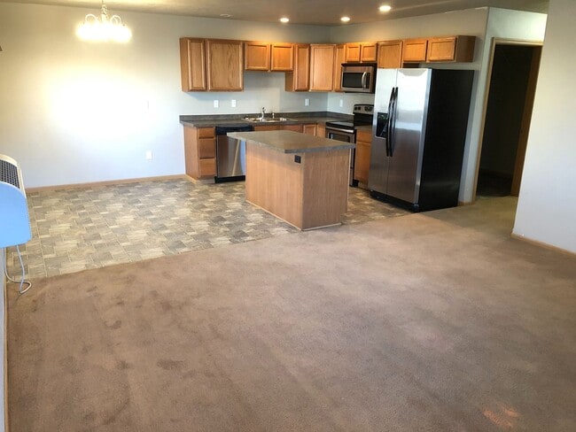 Foto del edificio - 415 3rd Ave NW