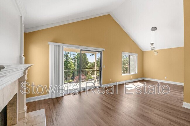 Foto del edificio - 1825 N Forest Hill Pl