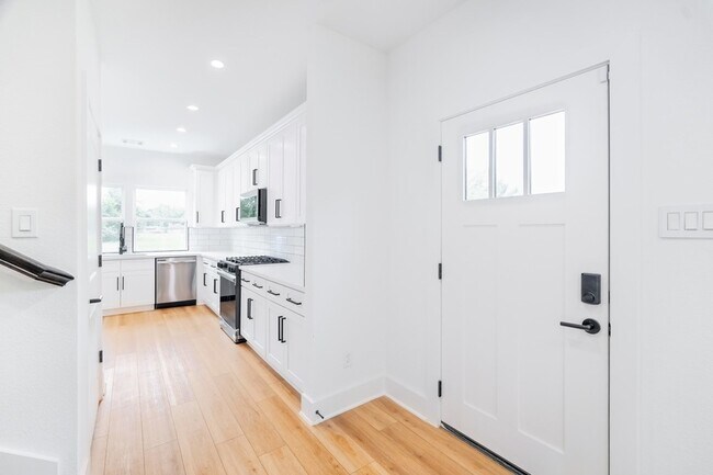 Foto del edificio - 7903 Sunnyhill St
