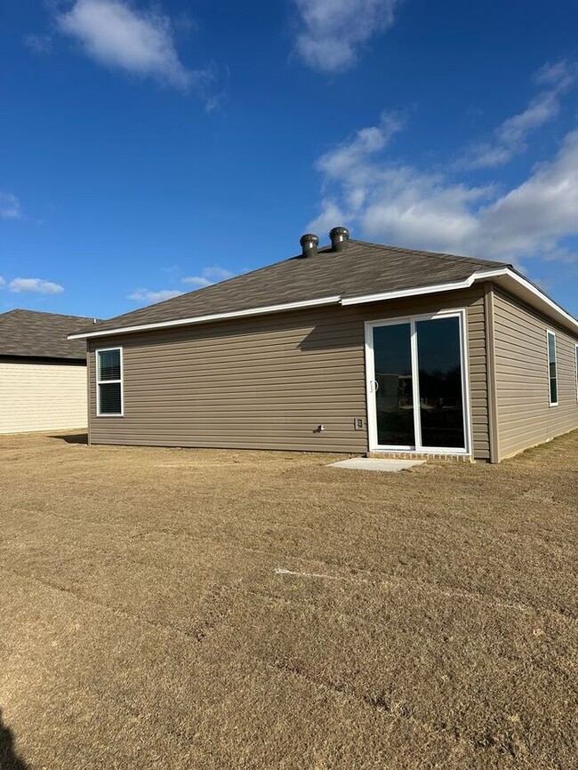 Building Photo - BRAND NEW Three Bedroom | Two Bath Home in...