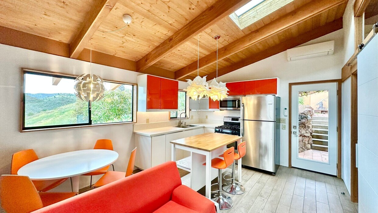 Primary Photo - Beautiful Custom, Detached Guest Home on S...