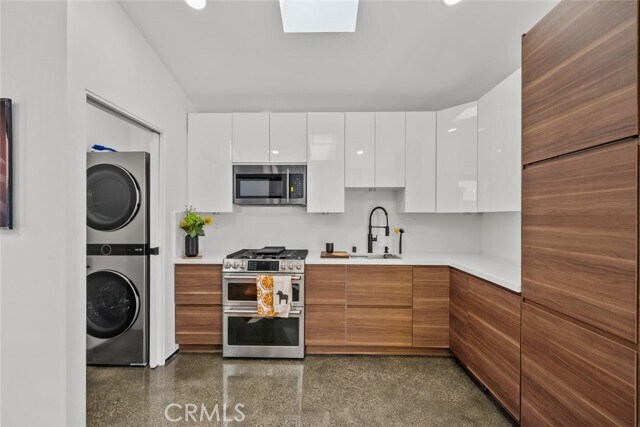 Foto del edificio - 310 W Elm Ave