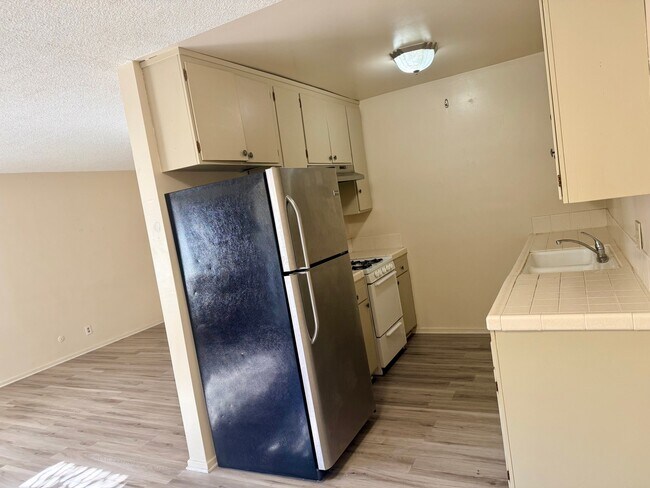 Foto del edificio - 1516 Rock Glen Ave
