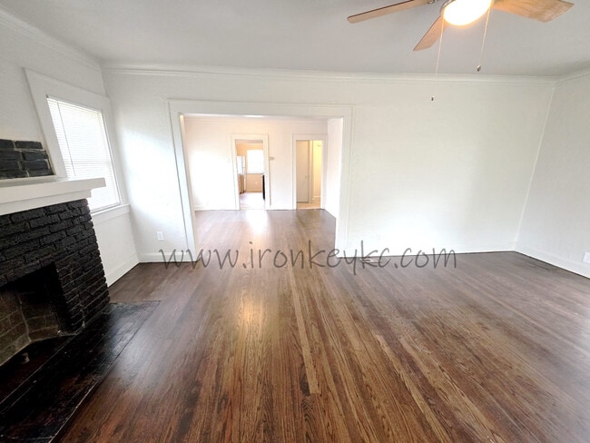 Foto del edificio - 2100 E 58th St