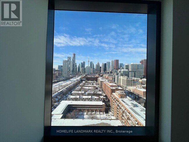 Building Photo - 35 Parliament St