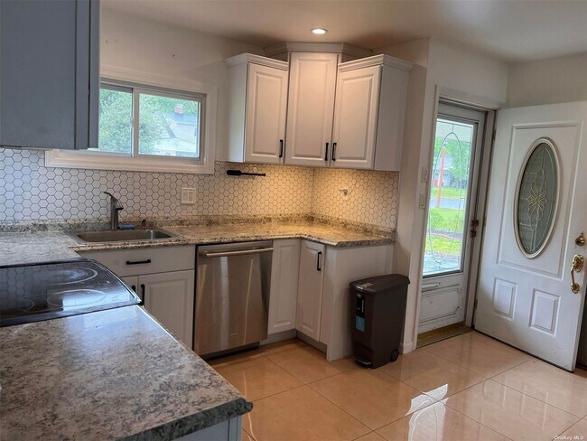Foto del edificio - 87 Greenbelt Ln